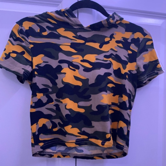 Army cute size:M top best soft texture ever - Picture 2 of 5